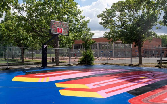 Terrain de basket financé par la Caisse D'Epargne